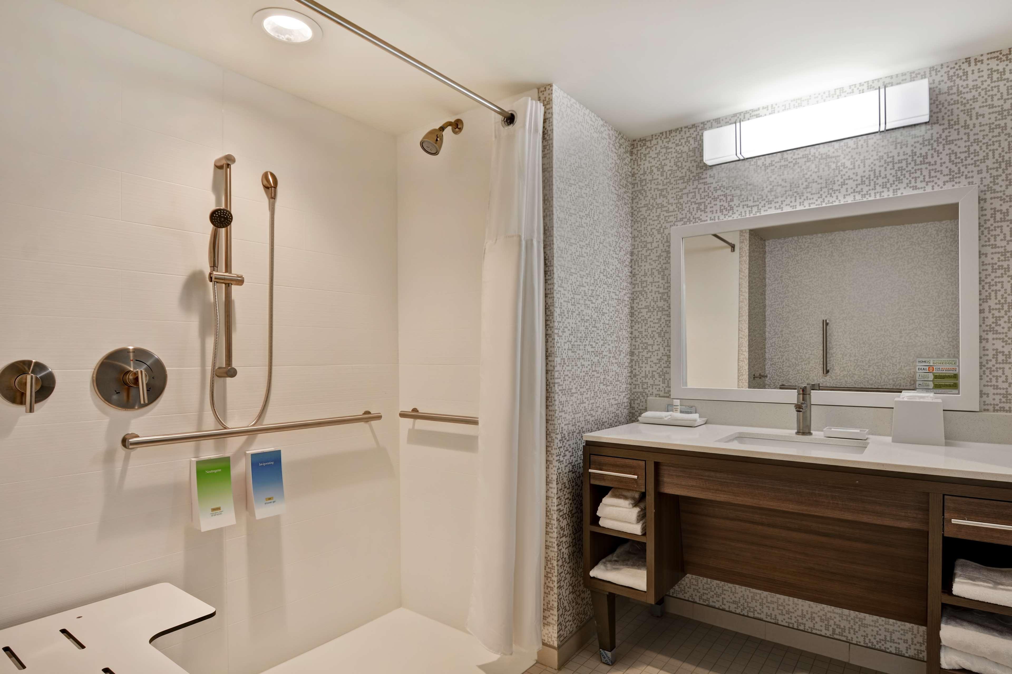 Home2 Suites Williston Burlington, Vt Exterior photo